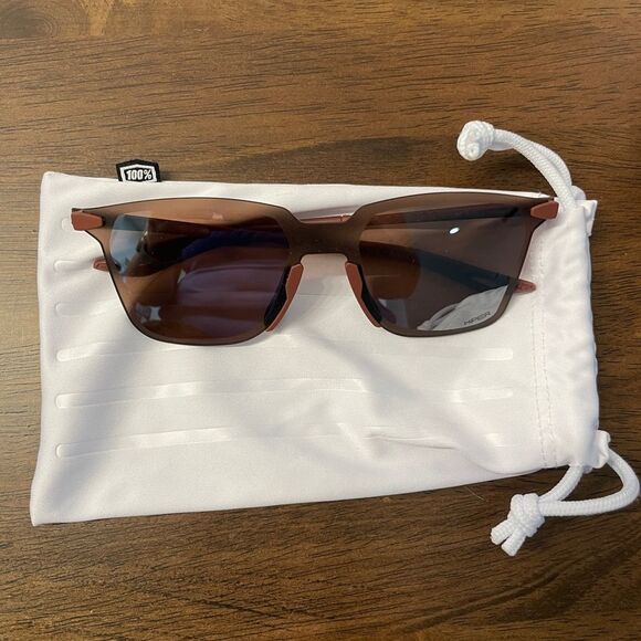 100% Legere Soft Tact Crimson HiPER® Silver Mirror Square Lens Sunglasses - Picture 1 of 5